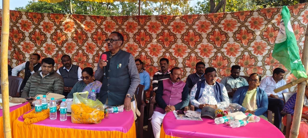 विज्ञापनदाता : स्थापना दिवस को ऐतिहासिक बनाने की तैयारी में जुटे कार्यकर्ता