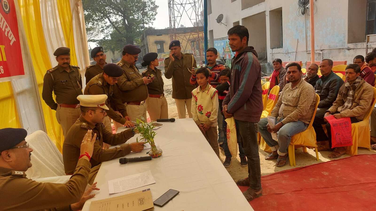 लापरवाही को ले चिरैया के एसआई निलंबत