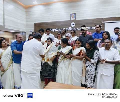 आरजीएसए योजना के तहत झारखंड के पंचायत प्रतिनिधि केरल अध्ययन भ्रमण पर