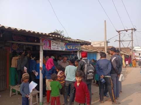 हनवारा बाजार में ज्वेलरी दुकान में चोरी, 30 हजार रुपये मूल्य के चांदी के आभूषण ले उड़े चोर