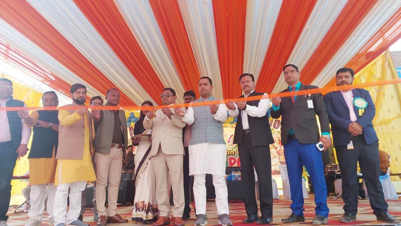 किताब के साथ बच्चों को सामाजिक व नैतिक ज्ञान देना जरूरी : विधायक