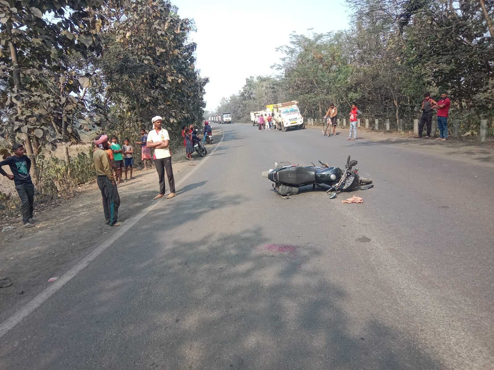 हादसा : वाहन के धक्के से बाइक सवार घायल, रेफर