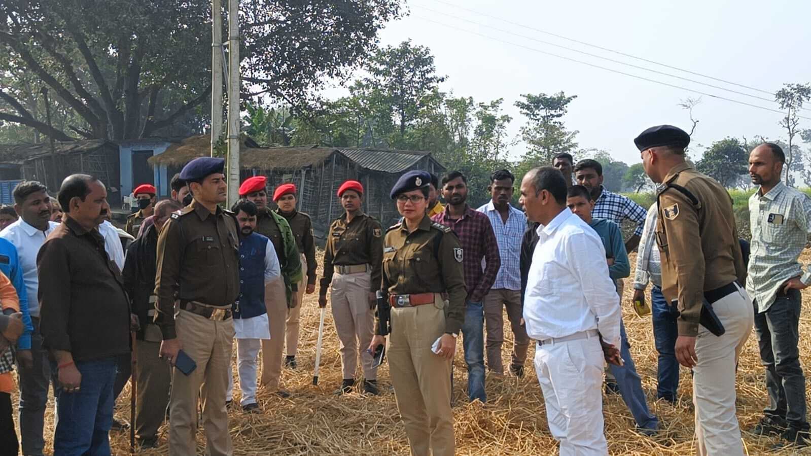 मेला सह दंगल के कार्यक्रम स्थल का डीएसपी ने लिया जायजा