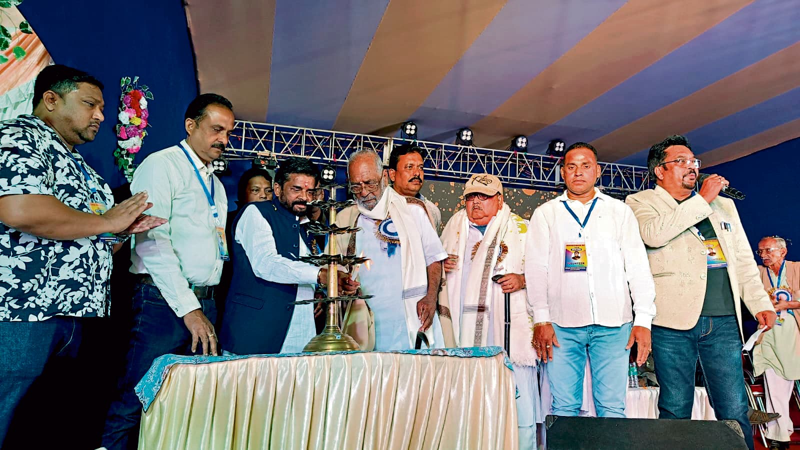 East Singhbhum News : नेताजी के संघर्षों से सीख लें युवा : विधायक