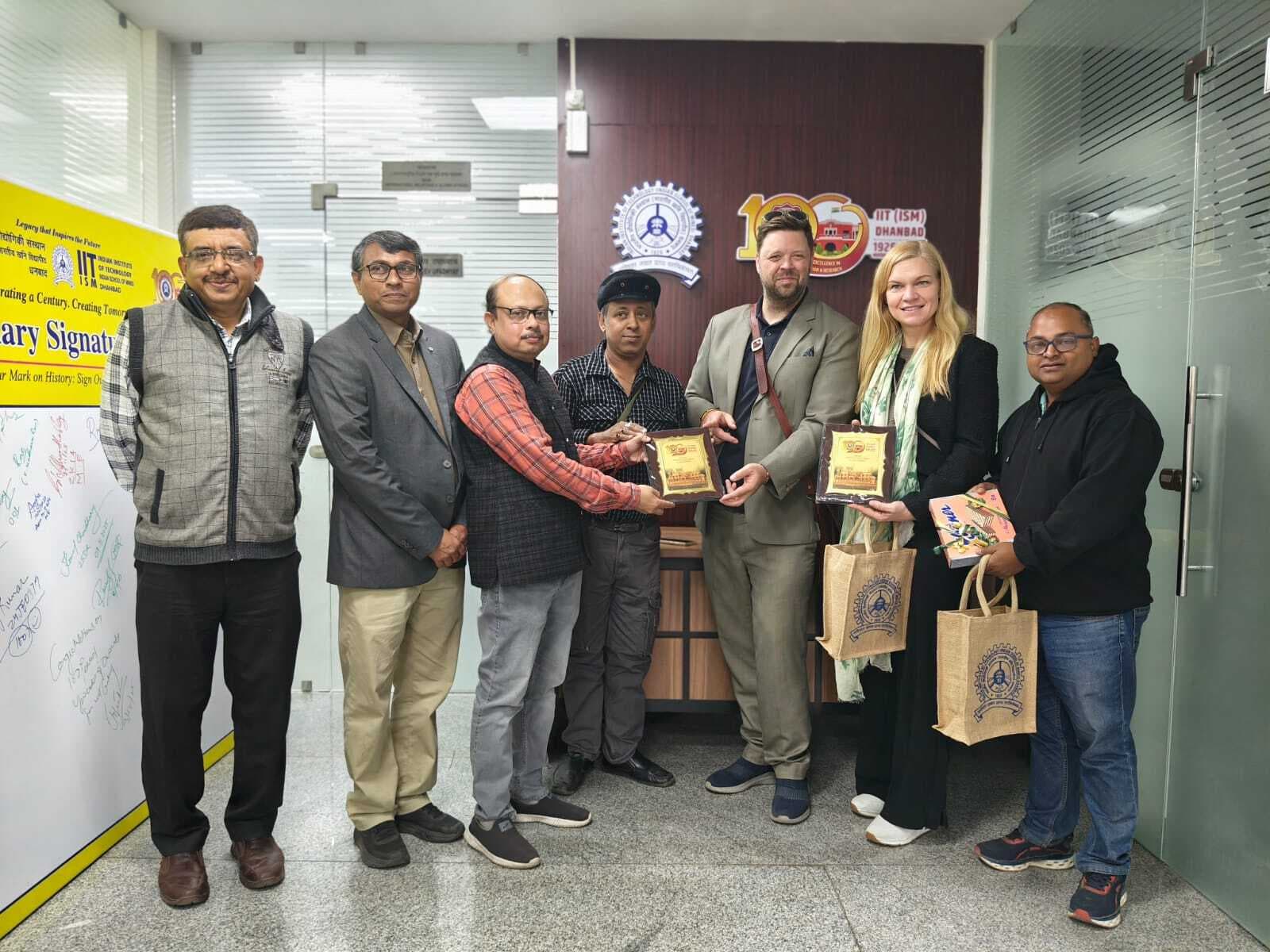 Dhanbad News: आइआइटी आइएसएम में जल्द शुरू होगा इंटरनेशनल मास्टर्स प्रोग्राम