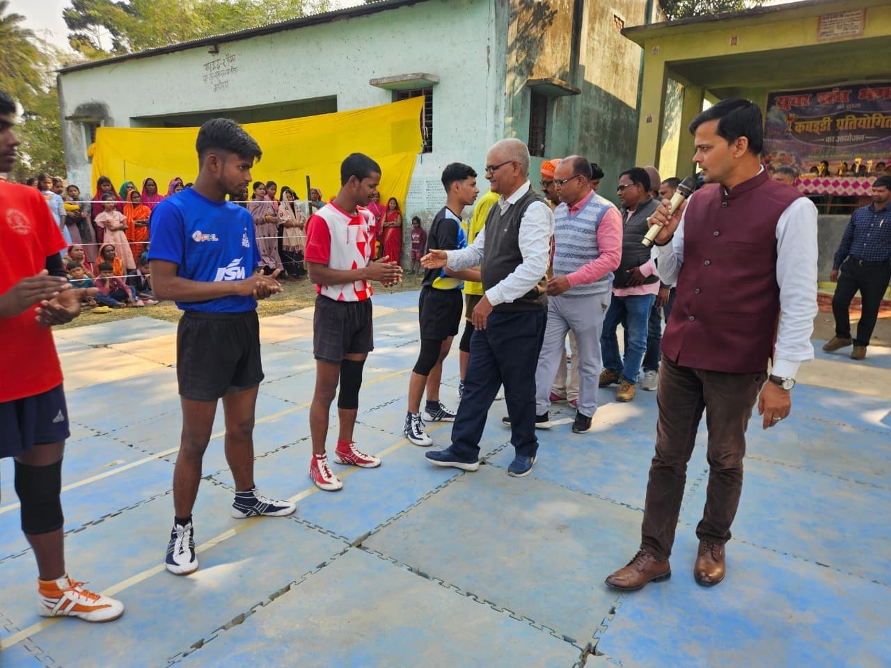 खेल से युवाओं में आता है अनुशासन