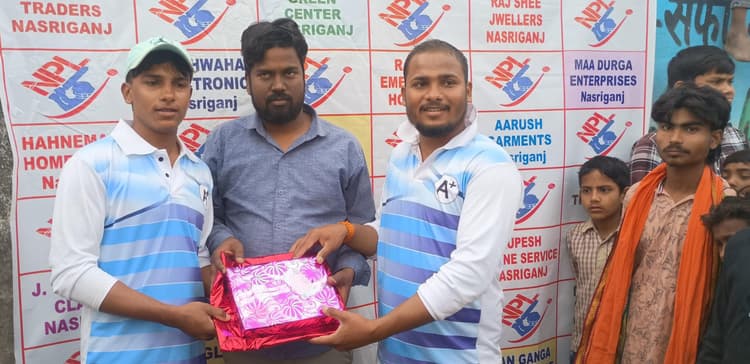 वार्ड पांच ने मंगितपुर को हराकर सेमीफाइनल में बनायी जगह