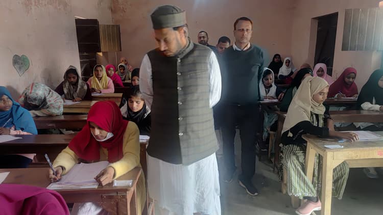 फोकानिया व मौलवी की परीक्षा जारी