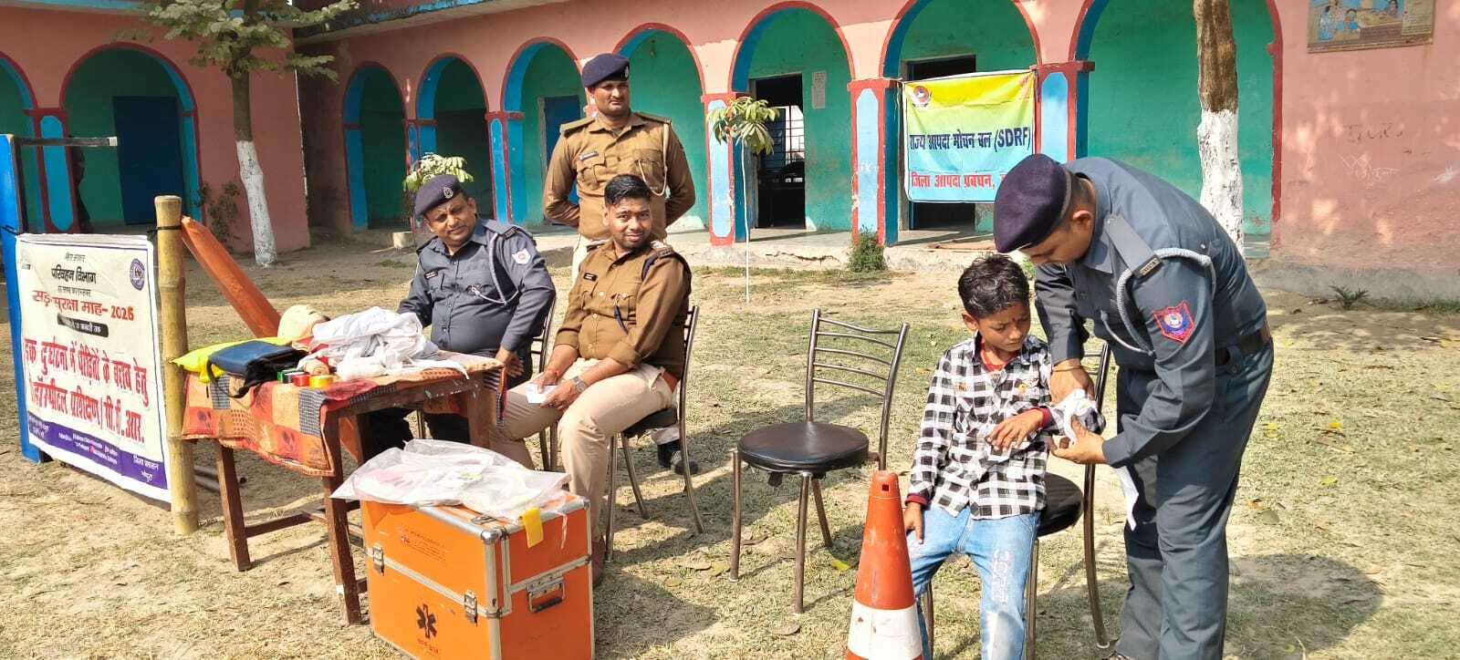 दोपहिया वाहन चलाते समय जरूर पहने हेलमेट