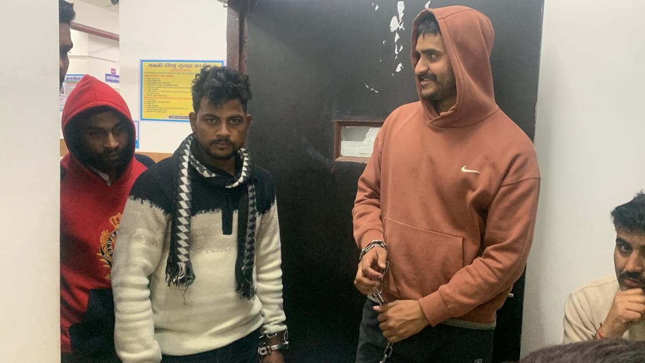 हरियाणा ग्रामीण बैंक  लूटकांड में संलिप्त अभियुक्त असरगंज से गिरफ्तार