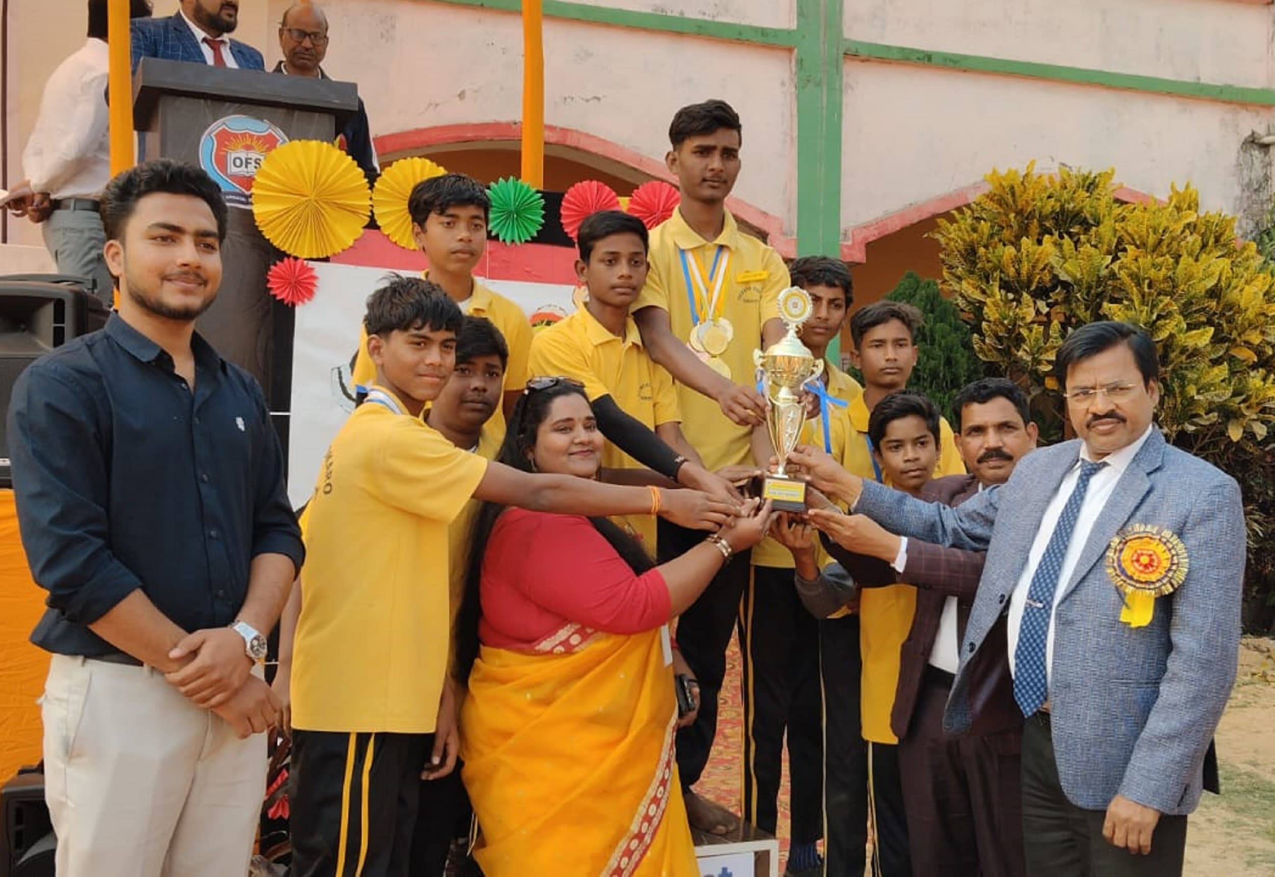 Bokaro News : पढ़ाई के साथ-साथ खेलकूद भी जरूरी : डीएसइ