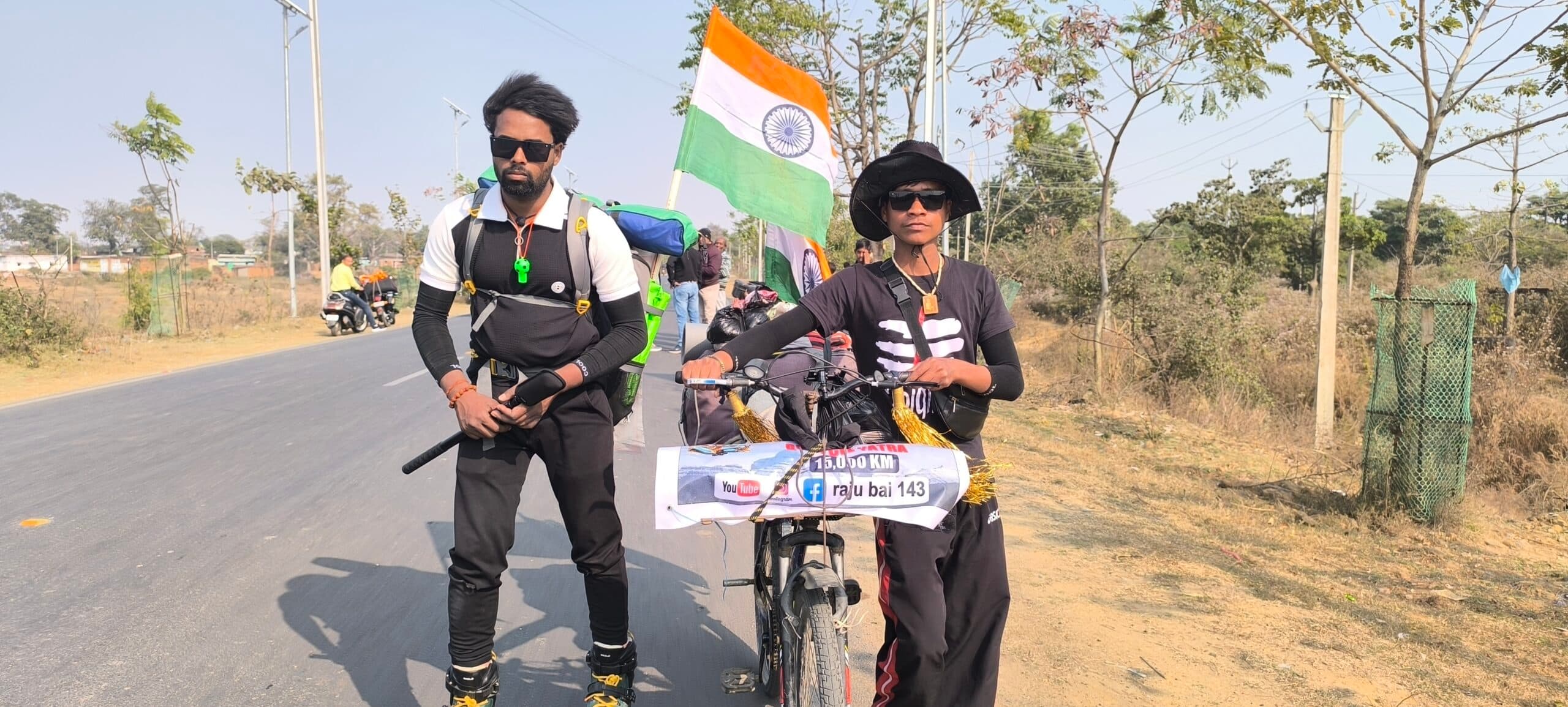 Giridih news :स्केटिंग करते हुए ज्योतिर्लिंगों के दर्शन पर निकले युवक का स्वागत