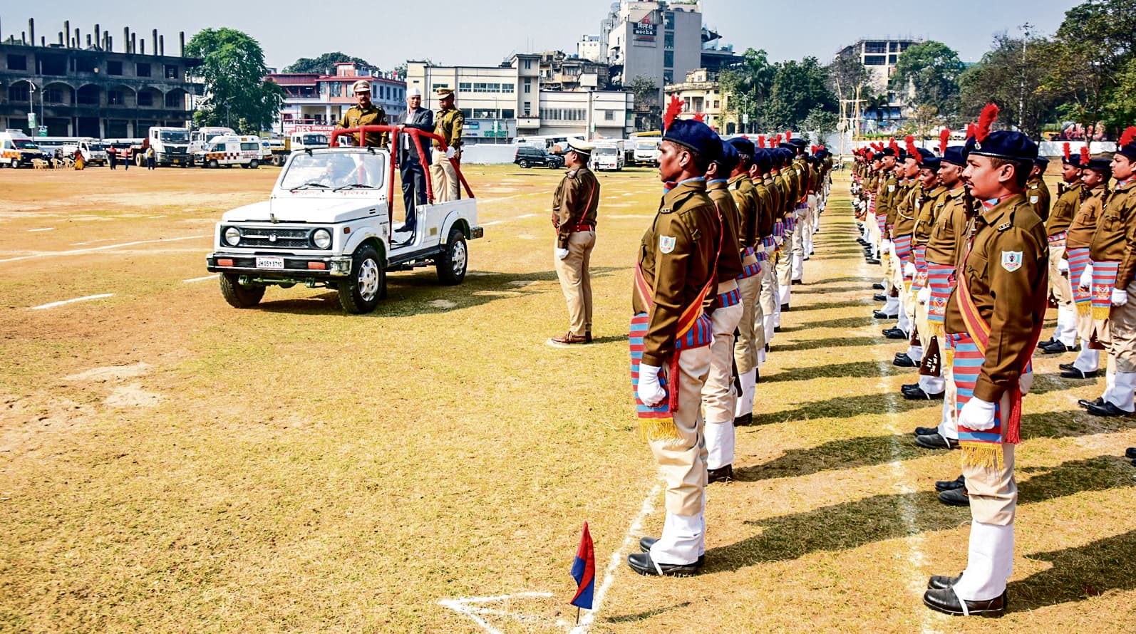 Jamshedpur News : गोपाल मैदान में गूंजी कदमताल, फुल ड्रेस रिहर्सल में दिखा गणतंत्र दिवस का उत्साह