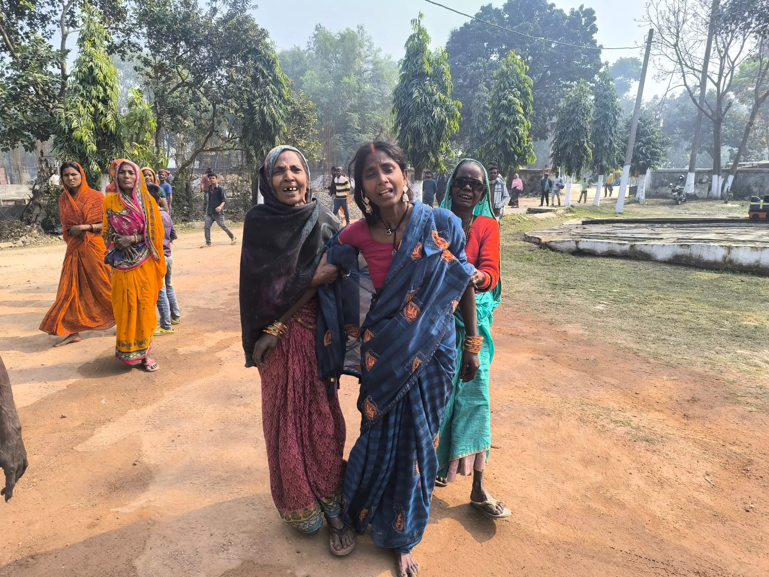 ट्रैक्टर पलटने से चालक की हुई मौत, परिवार में मचा कोहराम