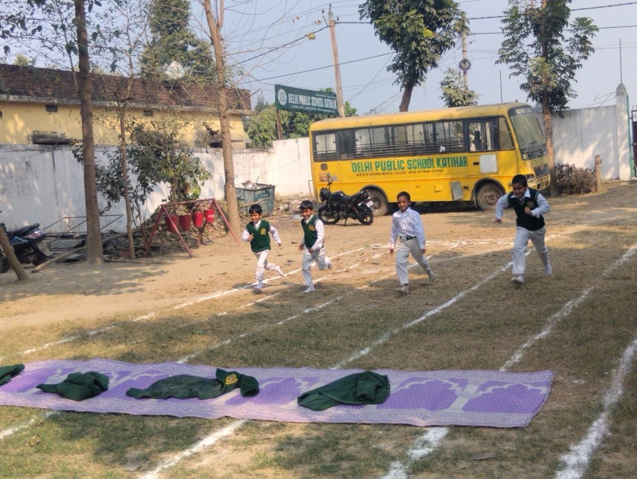 वार्षिक खेलकूद महोत्सव में छात्र-छात्राओं ने दिखाया दम