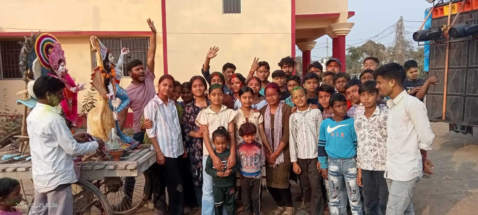 सरस्वती : नम आंखों से दी गयी मां शारदे की विदाई