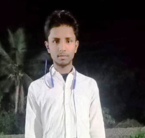 ट्रैक्टर के धक्के से बाइक सवार युवक की मौत, चालक फरार