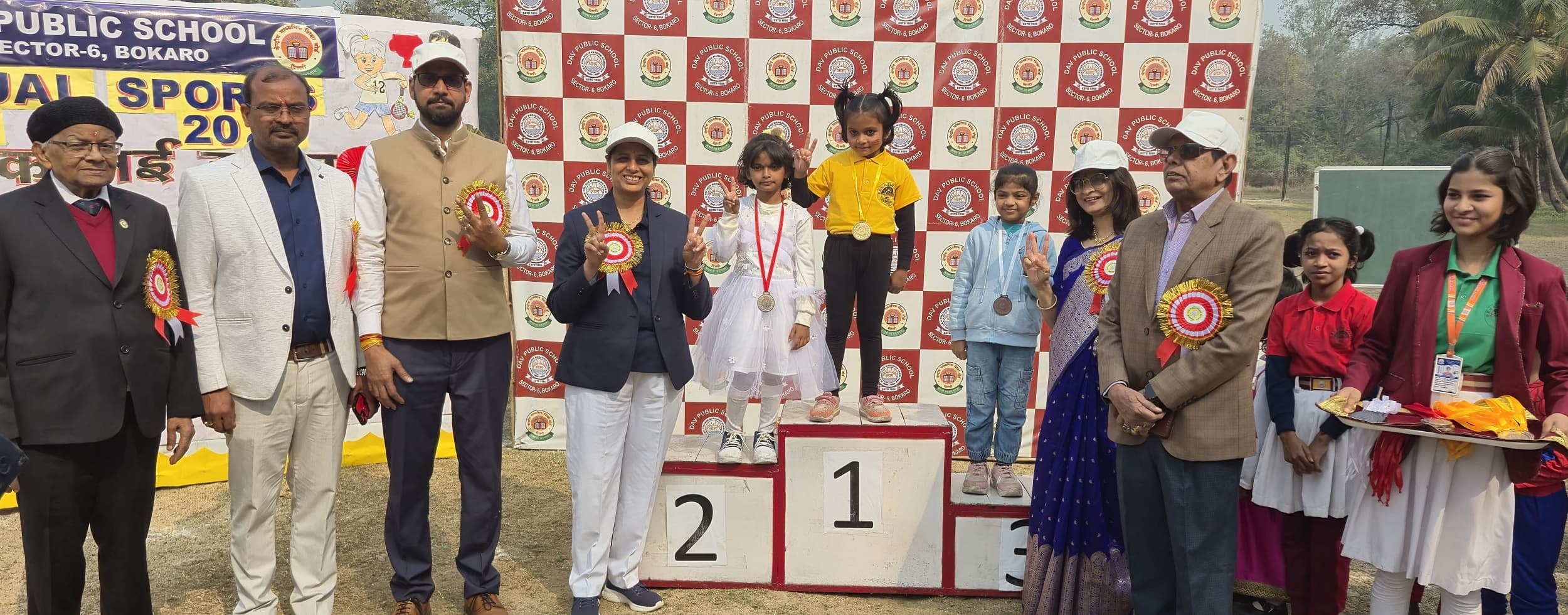 Bokaro News: खेल से शारीरिक स्वास्थ्य, मानसिक मजबूती व चारित्रिक विकास होता है : डीआइजी नीति मित्तल