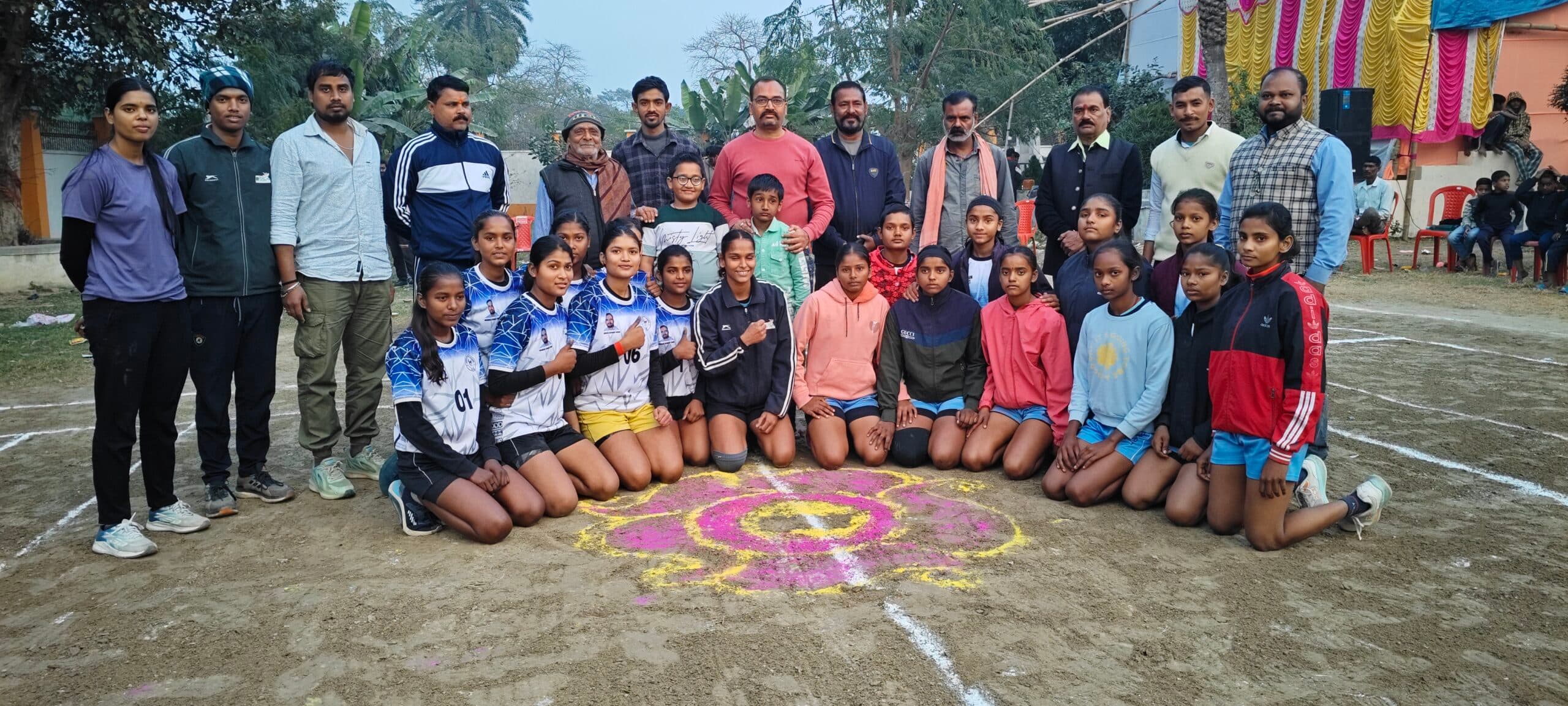 बालिका कबड्डी प्रतियोगिता में सन्हौली की टीम ने विजेता का जीता खिताब