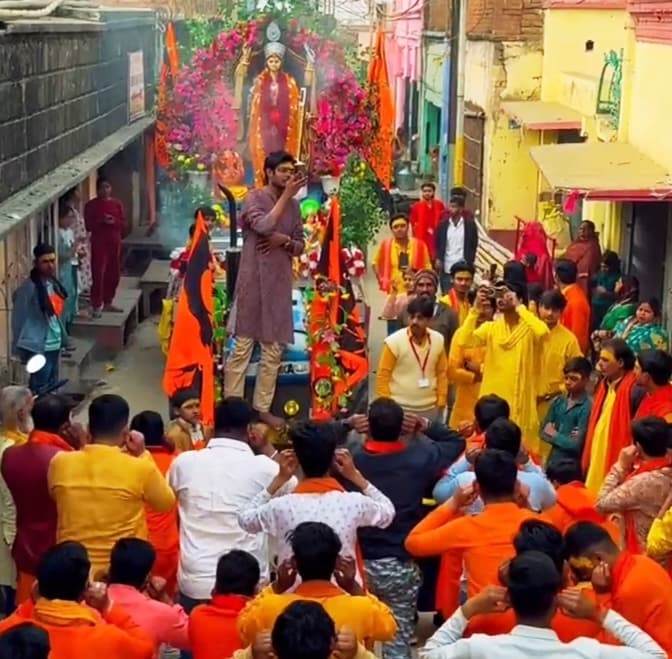 Bhagalpur news भक्ति व उल्लास के बीच मां सरस्वती की प्रतिमाओं का विसर्जन