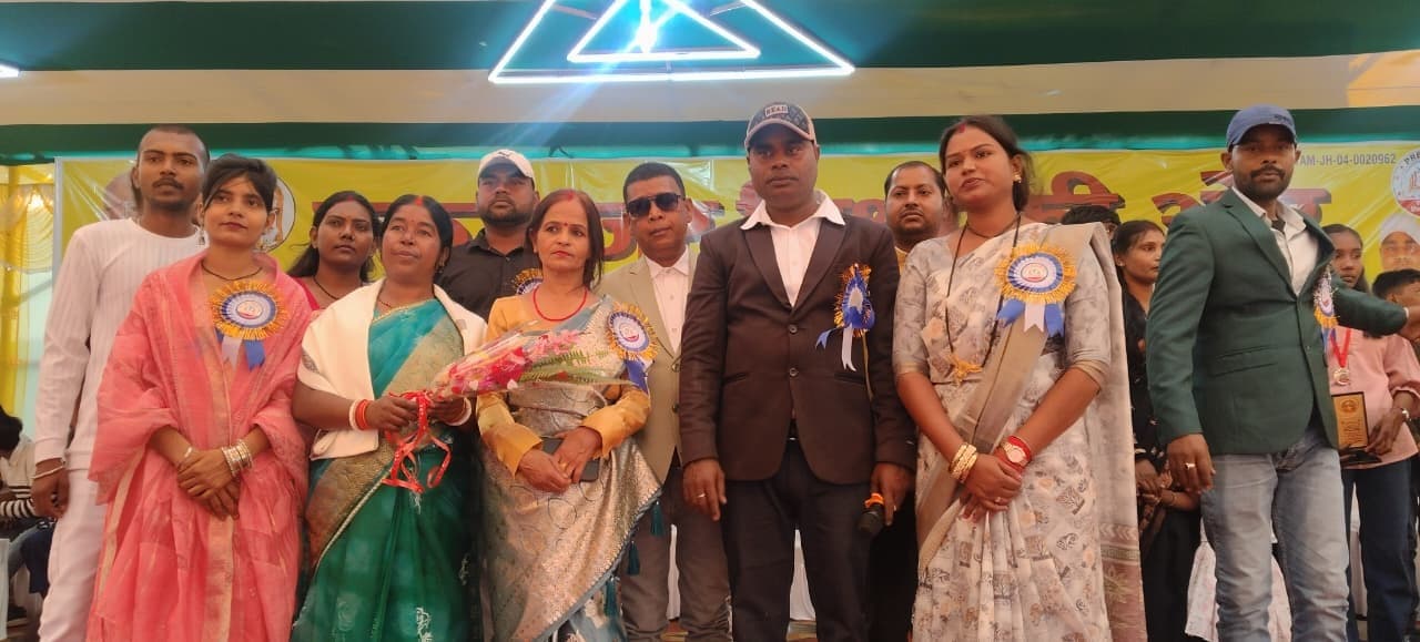 Dhanbad News: शिक्षा से ही होगा समाज का विकास : बुंदेला