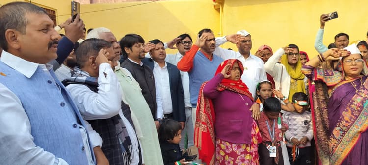 नुआंव में शान से लहराया तिरंगा