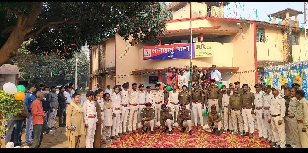 सोनाहातू व राहे में झंडोत्तोलन