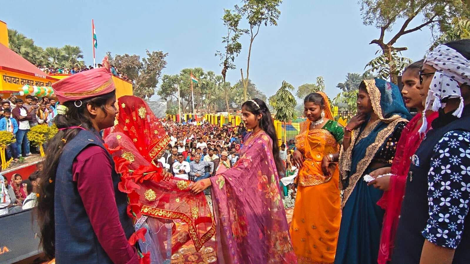 Samastipur News:मनियारपुर में मिला बच्चों की प्रतिभा को सम्मान