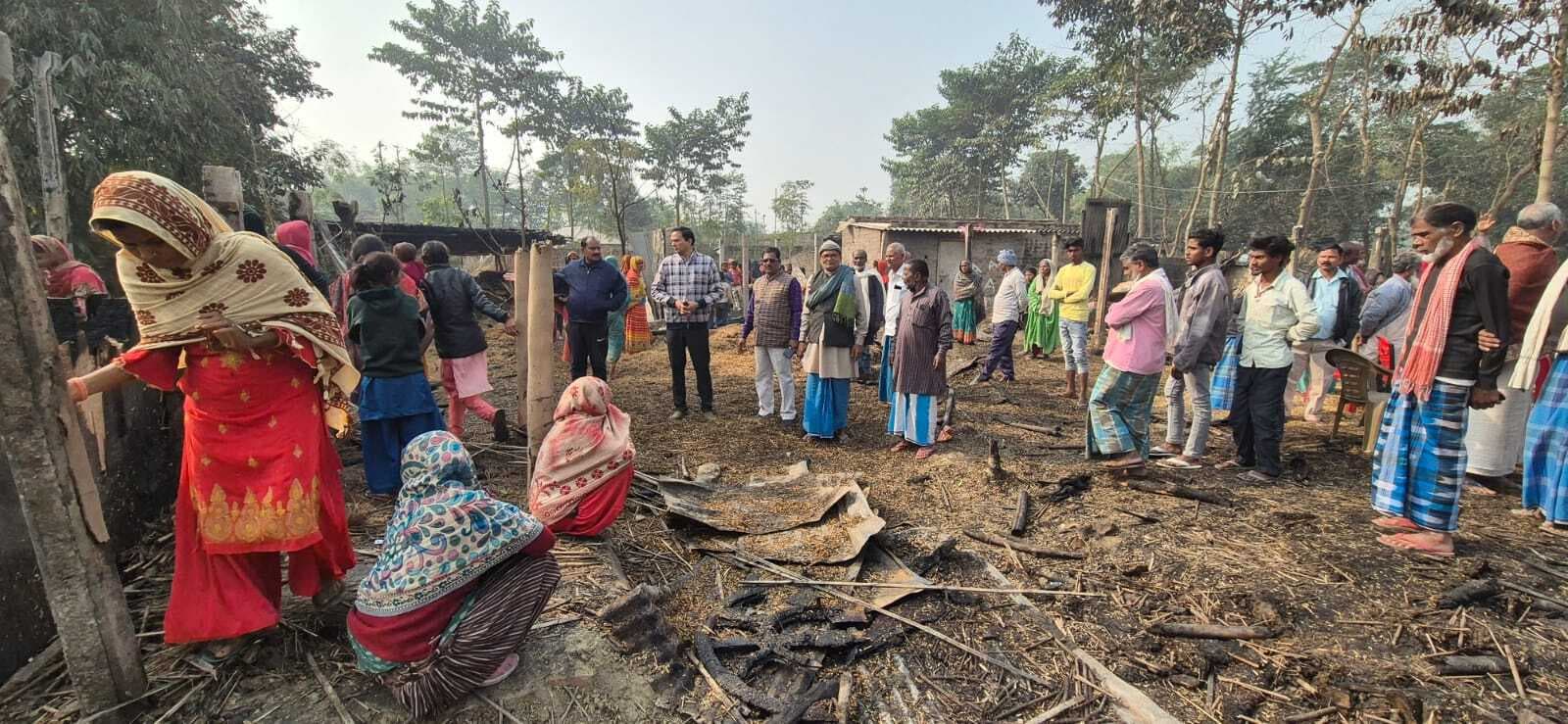 अगलगी में 16 घर जले, लाखों की संपत्ति स्वाहा