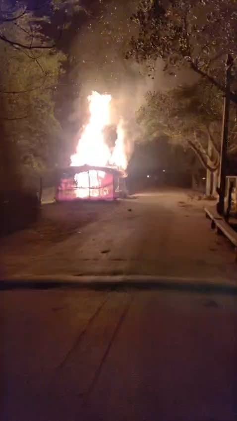 प्रतिमा विसर्जन के दौरान दो गुटों में झड़प, पांच हिरासत में