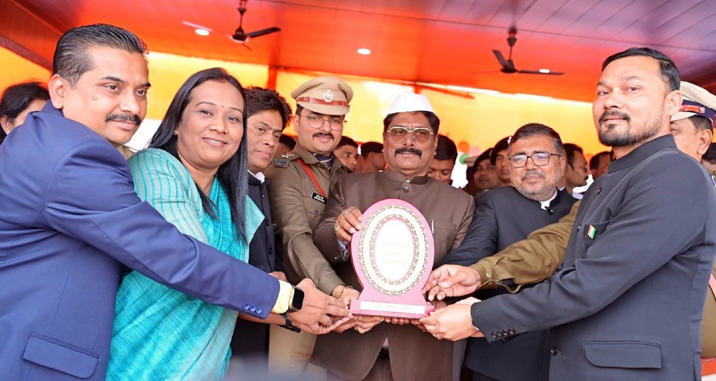 Bokaro News : झारखंड प्रगति के पथ पर बढ़ते हुए देश के मानचित्र पर हो रहा है सुशोभित : योगेंद्र प्रसाद