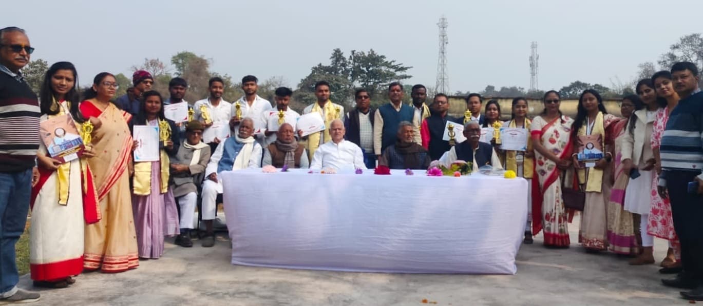 Bokaro News : बेहतर प्रदर्शन करने वाले विद्यार्थी हुए सम्मानित