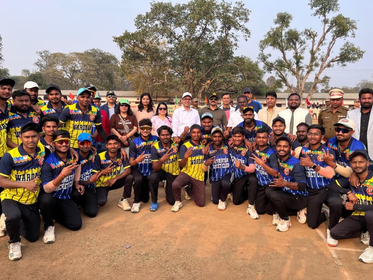 Chaibasa News : एफएससीए हिंदू वारियर और मॉर्निंग वॉकर्स बने विजेता