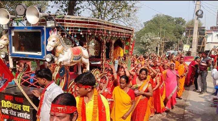मां काली की प्राण प्रतिष्ठा के पूर्व निकली कलश शोभायात्रा
