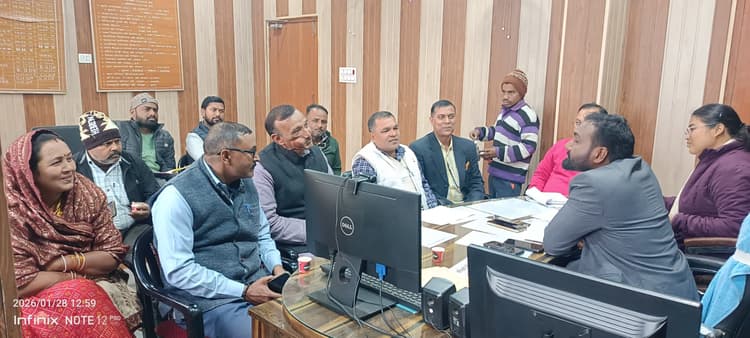 रबी फसल को लेकर निर्धारित दर पर ही उर्वरक बिक्री सुनिश्चित करने का आदेश