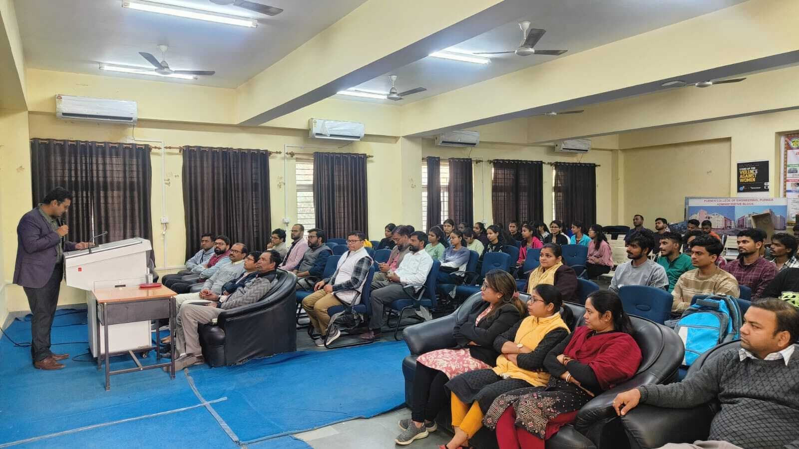 भूकंप से बचाव को समाज में जागरूकता फैलाएं इंजीनियरिंग छात्र : प्रो मनोज