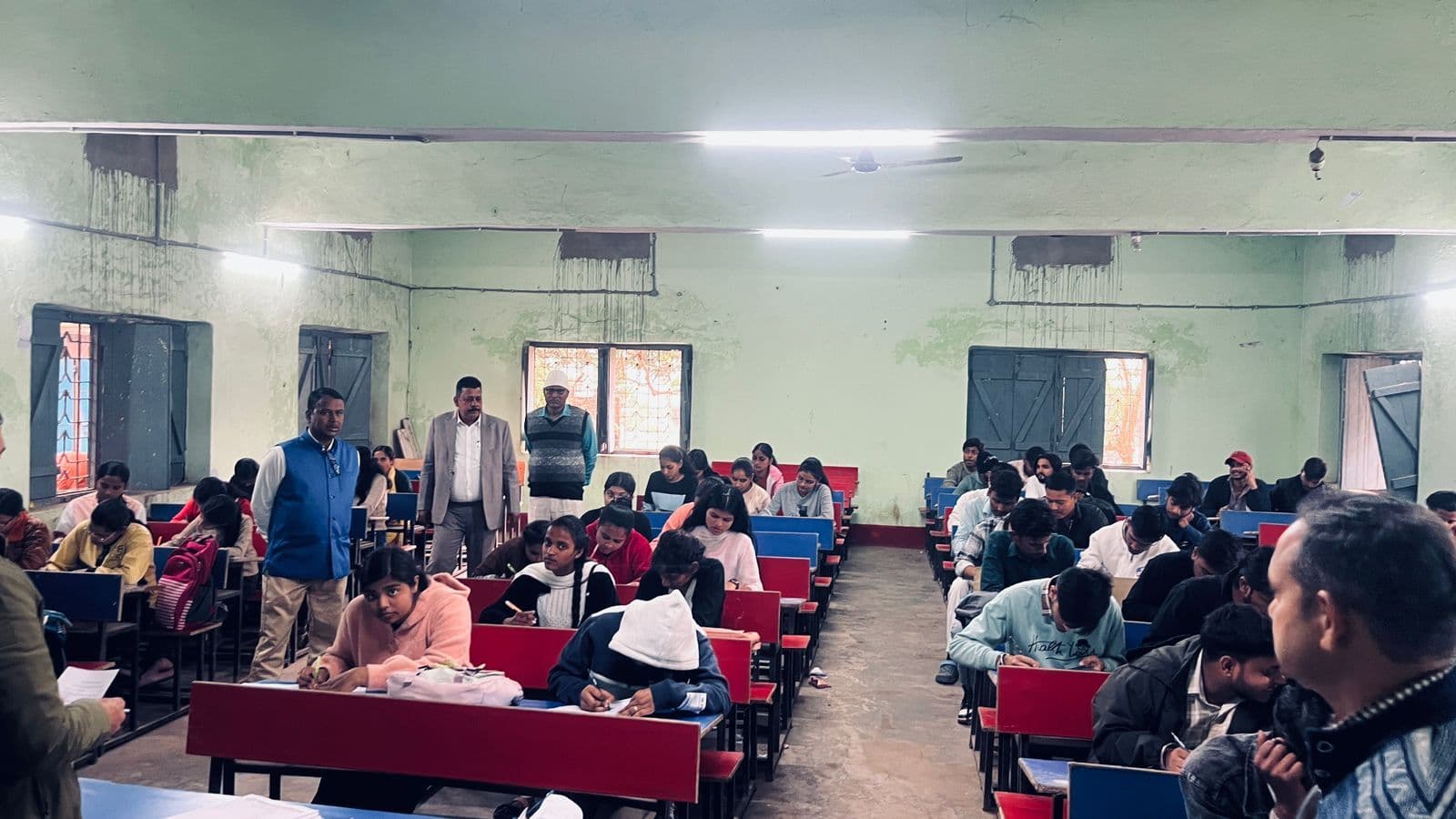 कॉलेज में 75% उपस्थिति अनिवार्य: प्रधानाचार्य