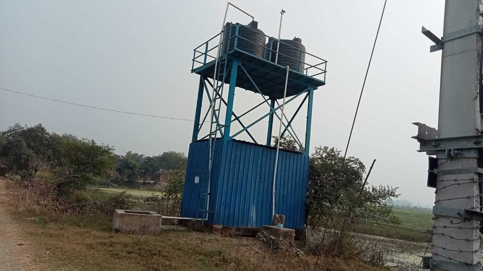 महीनों से नल जल योजना बंद, गोरा गांव में गहराया पेयजल संकट