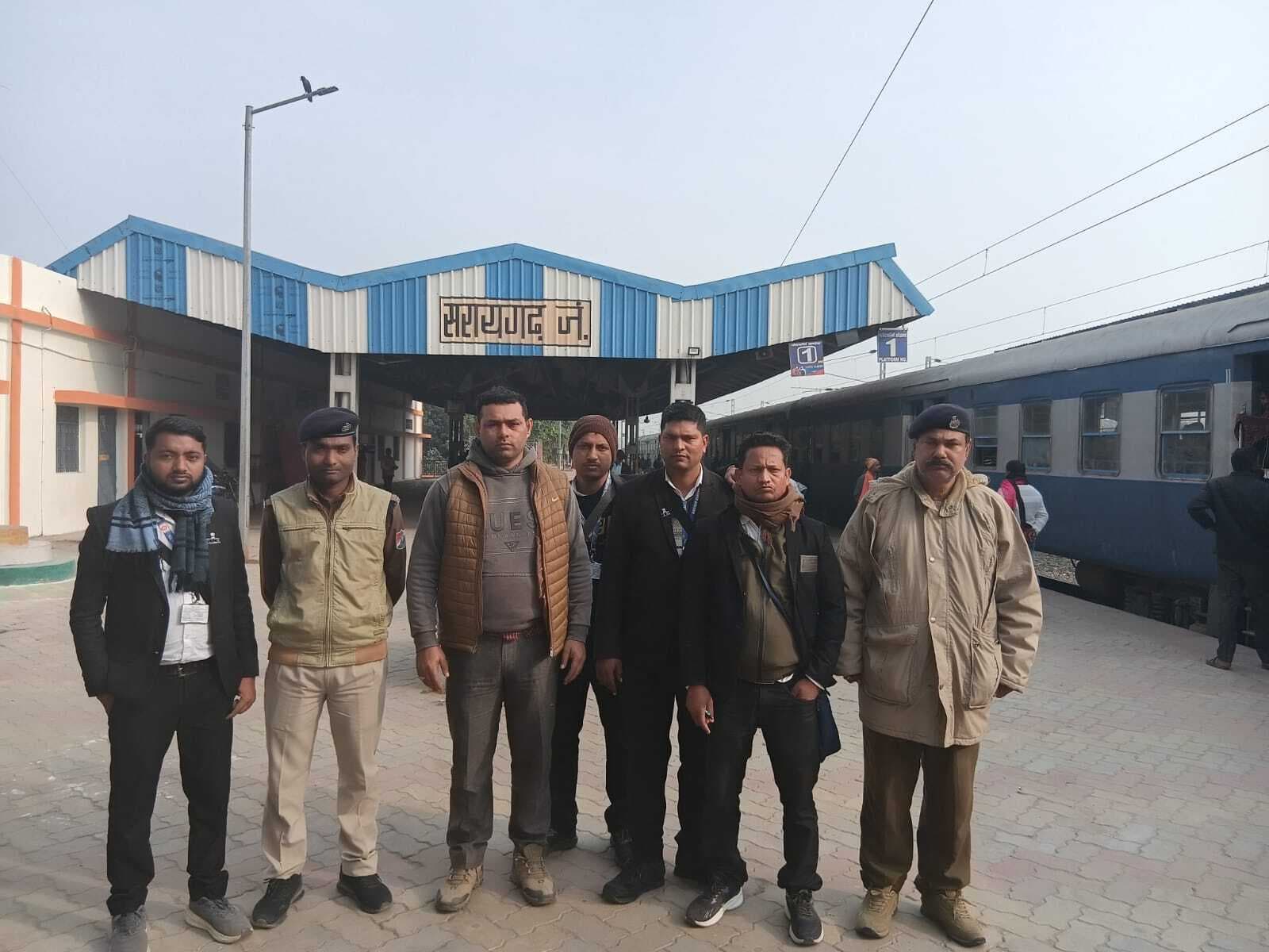 फारबिसगंज से सहरसा आने वाली मेल एक्सप्रेस ट्रेनों में उड़नदस्ता टीम तैनात