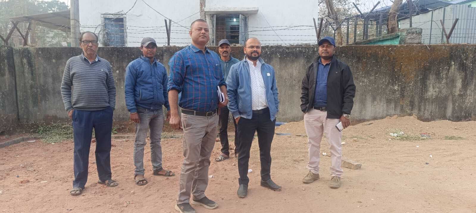 बिजली चोरी करते पकड़े गये 15 लोग, लगा जुर्माना