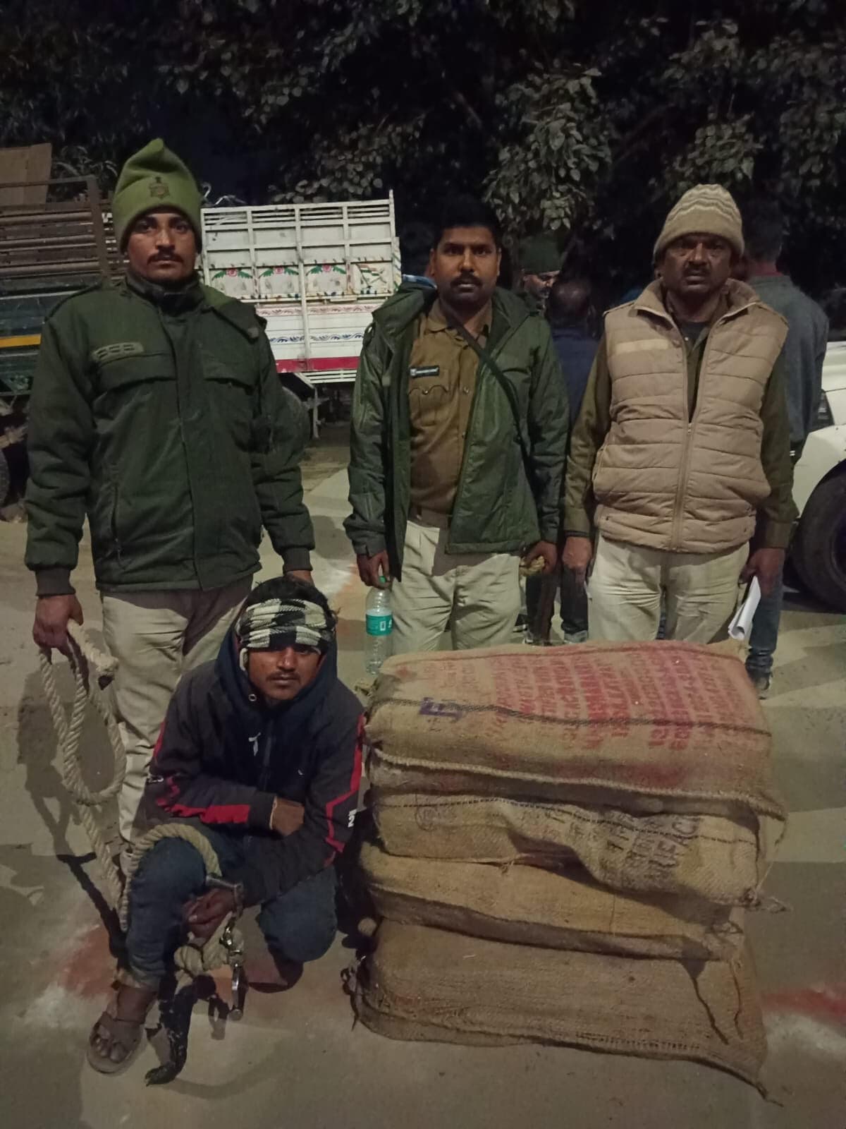 120 लीटर शराब के साथ दो गिरफ्तार