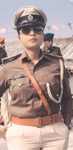 एनएच 19 पर दुर्घटना में महिला एसआइ की मौत, सिपाही घायल