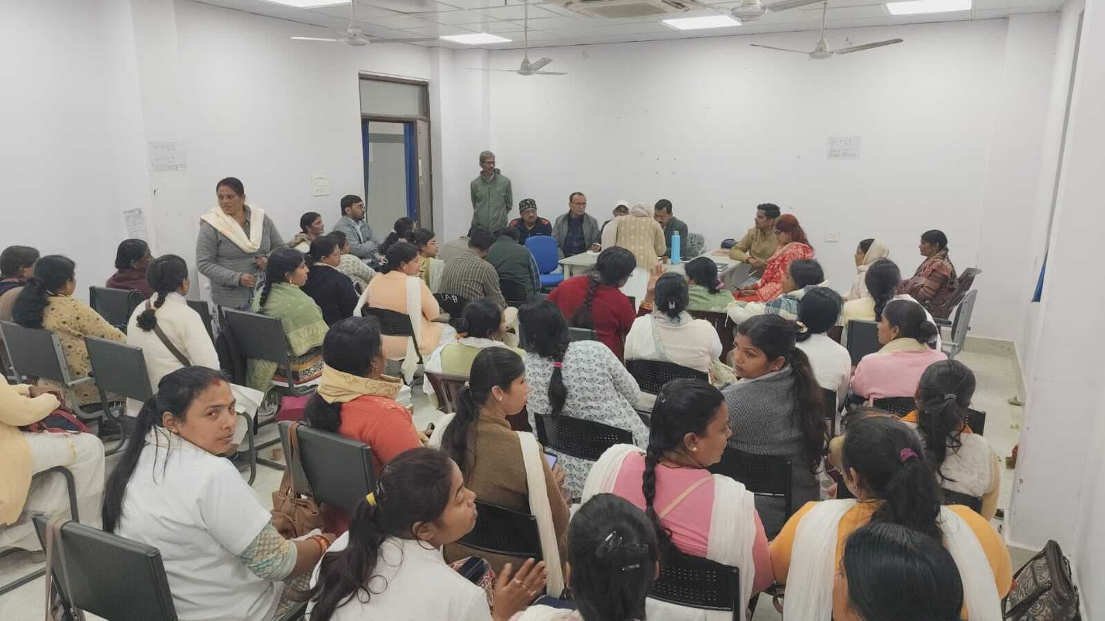 एएनएम की बैठक में चिकित्सा पदाधिकारी ने जारी किये कई निर्देश