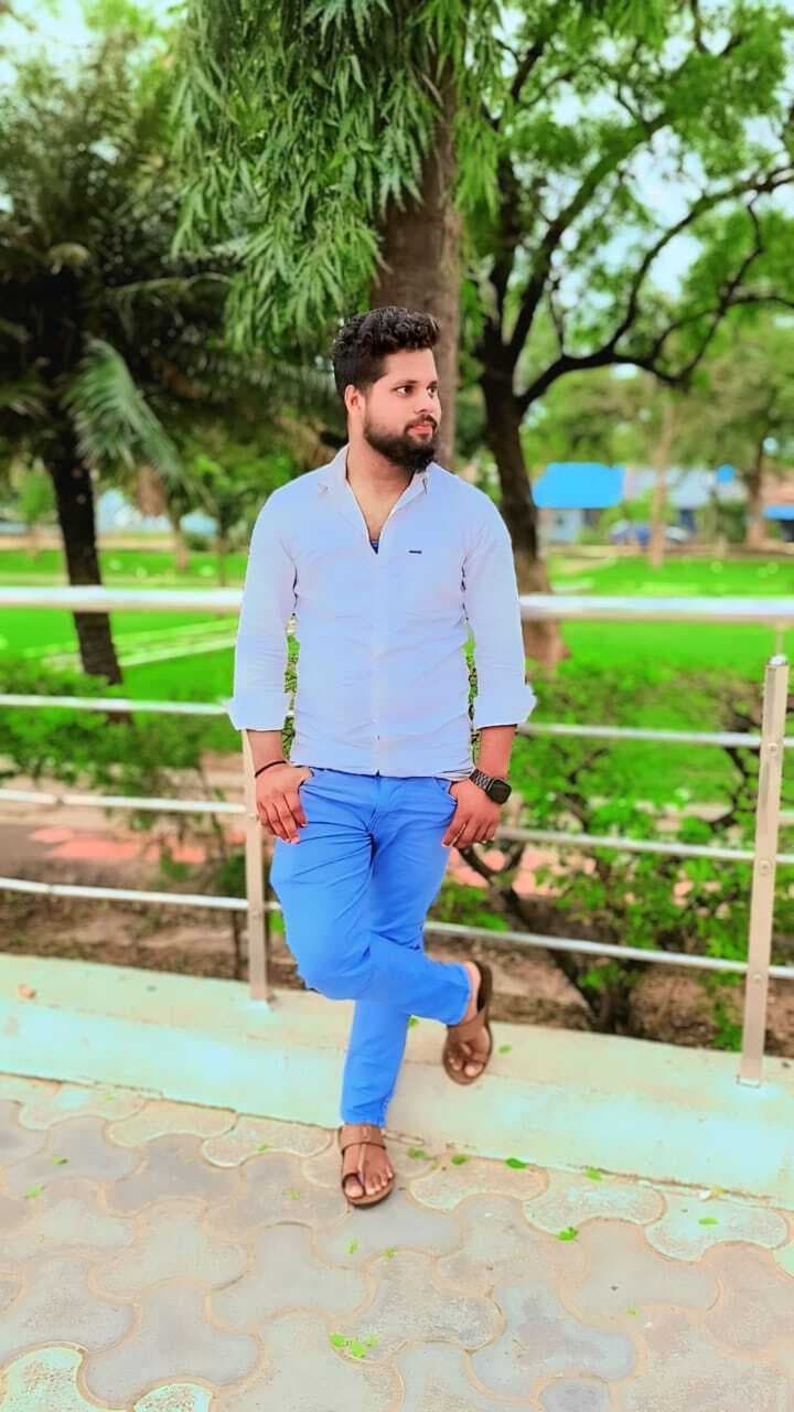 जेसीबी चलाने के दौरान चालक की संदिग्ध स्थिति में मौत, हत्या की आशंका