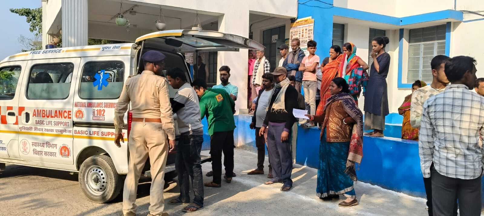 पिकअप ने स्कूटी सवार को मारी टक्कर, मौत, चार घायल