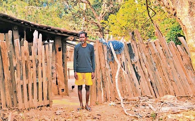 Chaibasa News : कभी सपने में भी नहीं सोचा था कि बेटी नक्सल संगठन में शामिल होगी : पिता