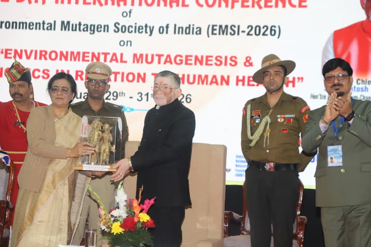 Jamshedpur News : प्रदूषण लोगों को बना रहा है बीमार : राज्यपाल