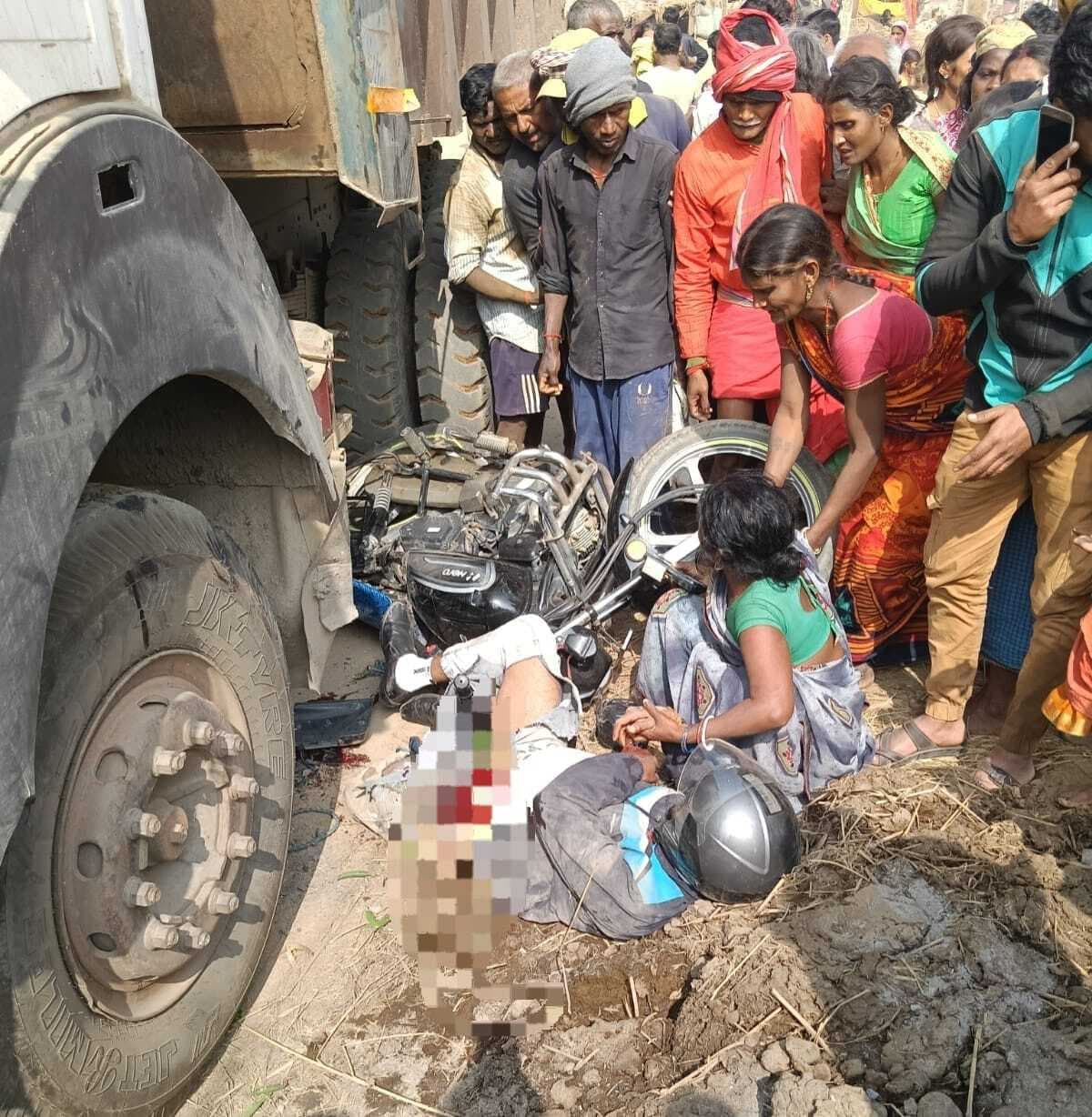 ट्रक के धक्के से बाइक सवार जख्मी, रेफर