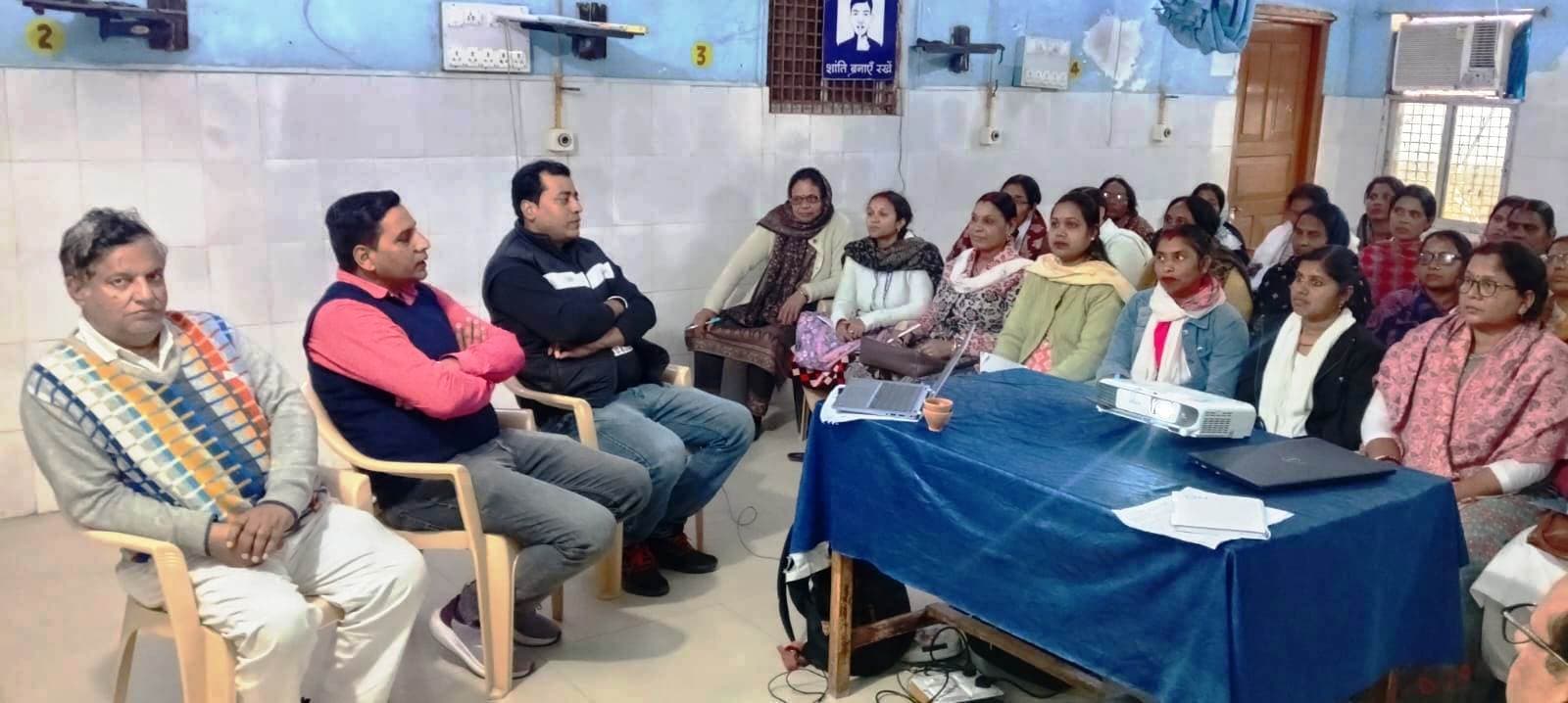 नियमित टीकाकरण को लेकर एएनएम को दी गयी जानकारी