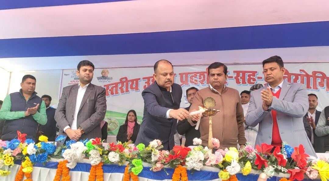 प्रमंडल स्तरीय उद्यान प्रदर्शनी प्रतियोगिता का आयुक्त ने किया उद्घाटन
